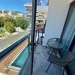 In In The Center By The Sea Apartament